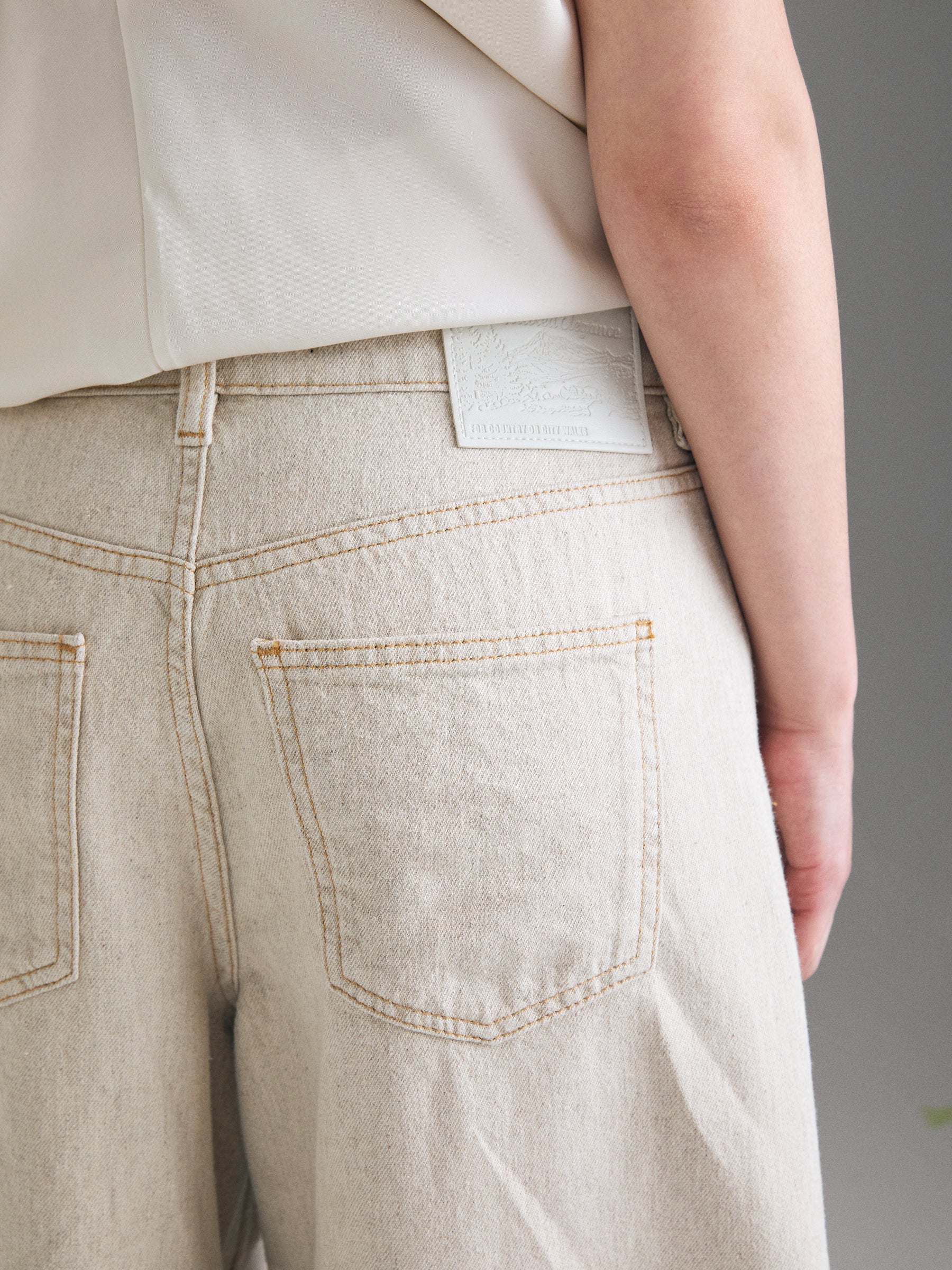 Bermudas de jeans com franjas - ucb_image_FY
