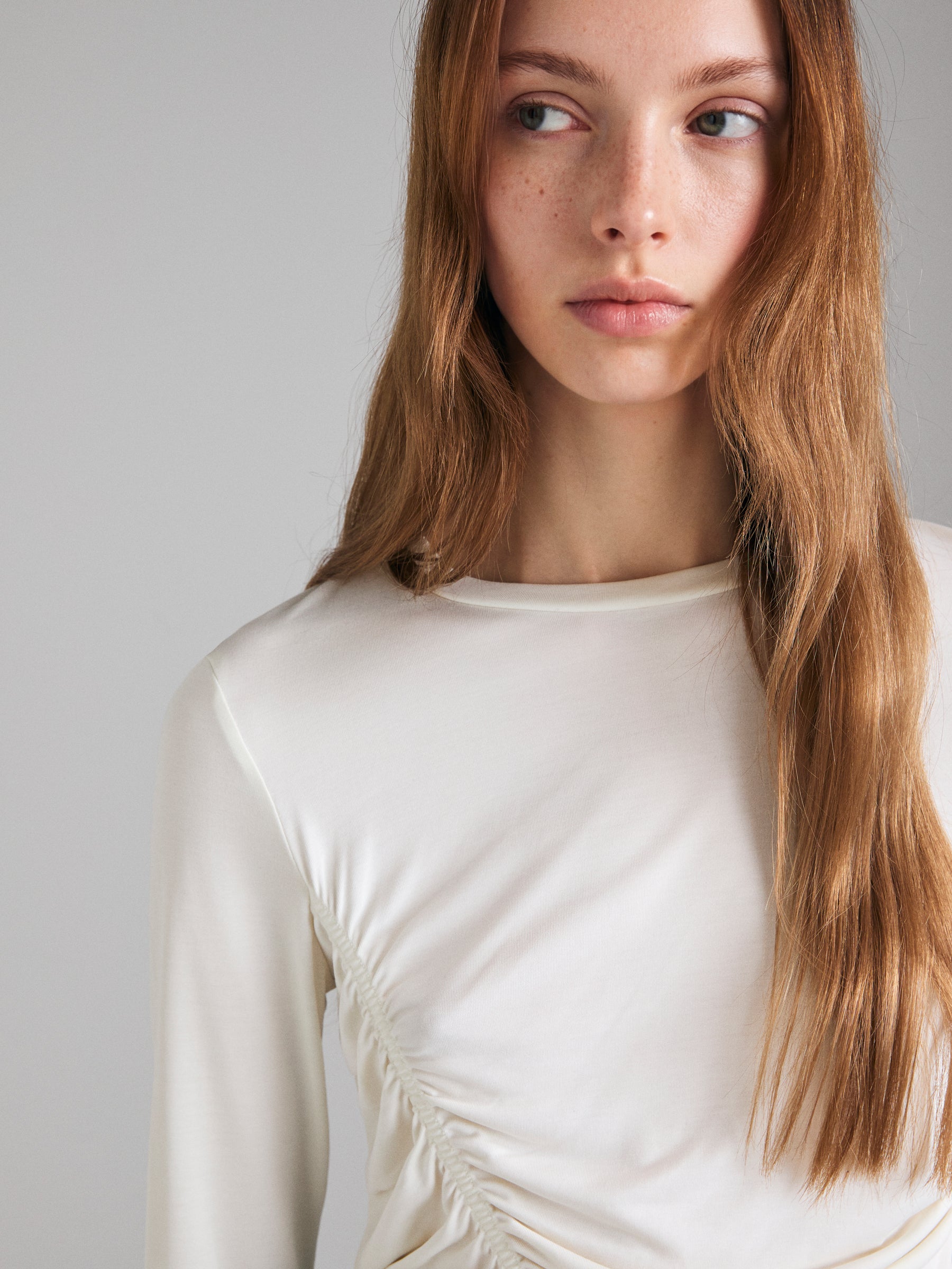 T-shirt com franzido - ucb_image_FY