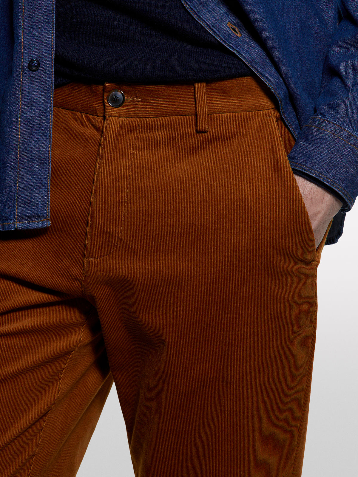 Chinos de veludo canelado - ucb_image_FY