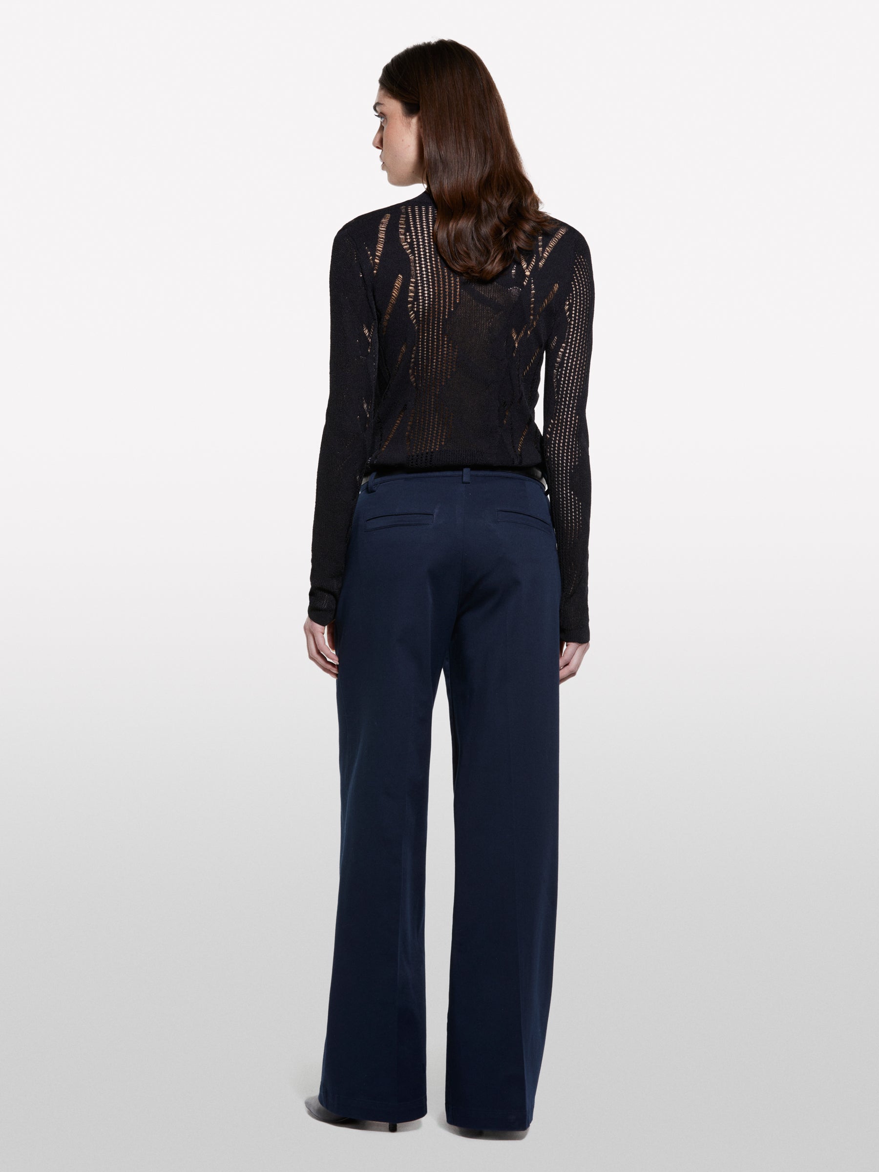 Camisola perfurada - ucb_image_B