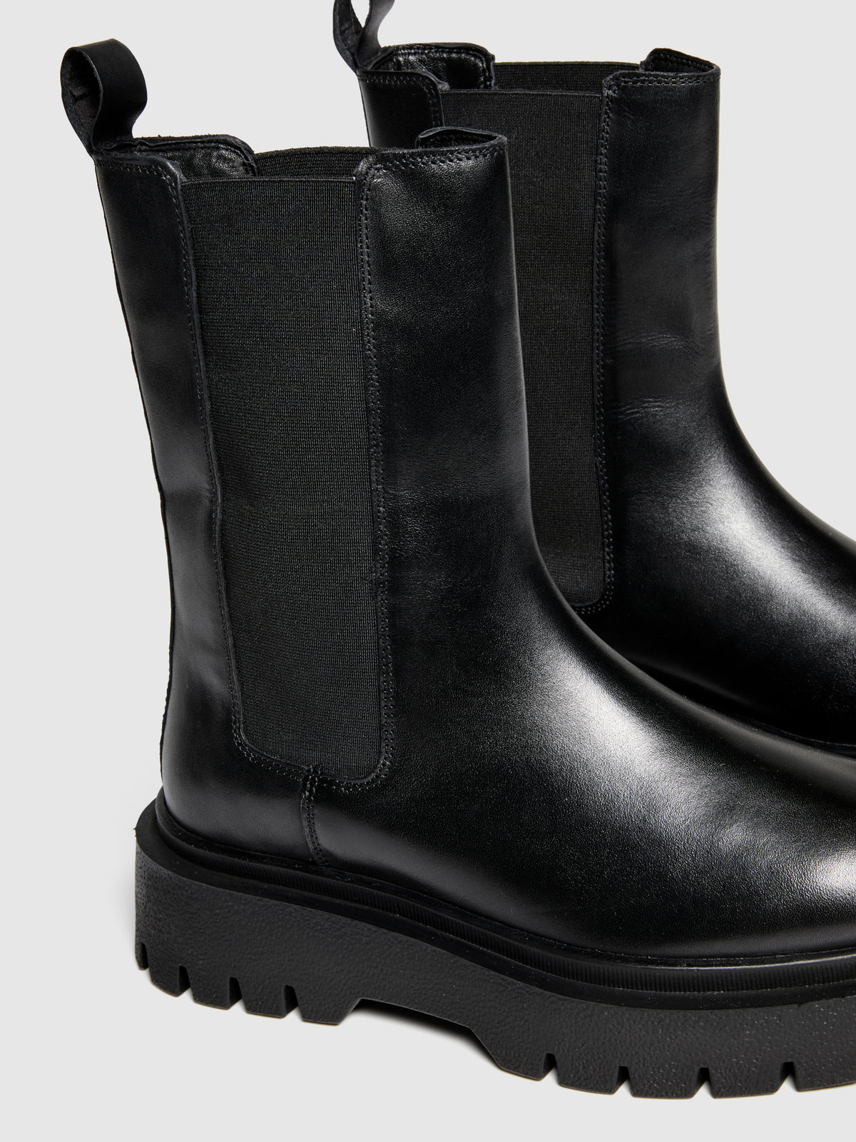 Botins chelsea - ucb_image_DS1