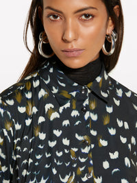 Camisa preta em cetim estampado - ucb_image_FY