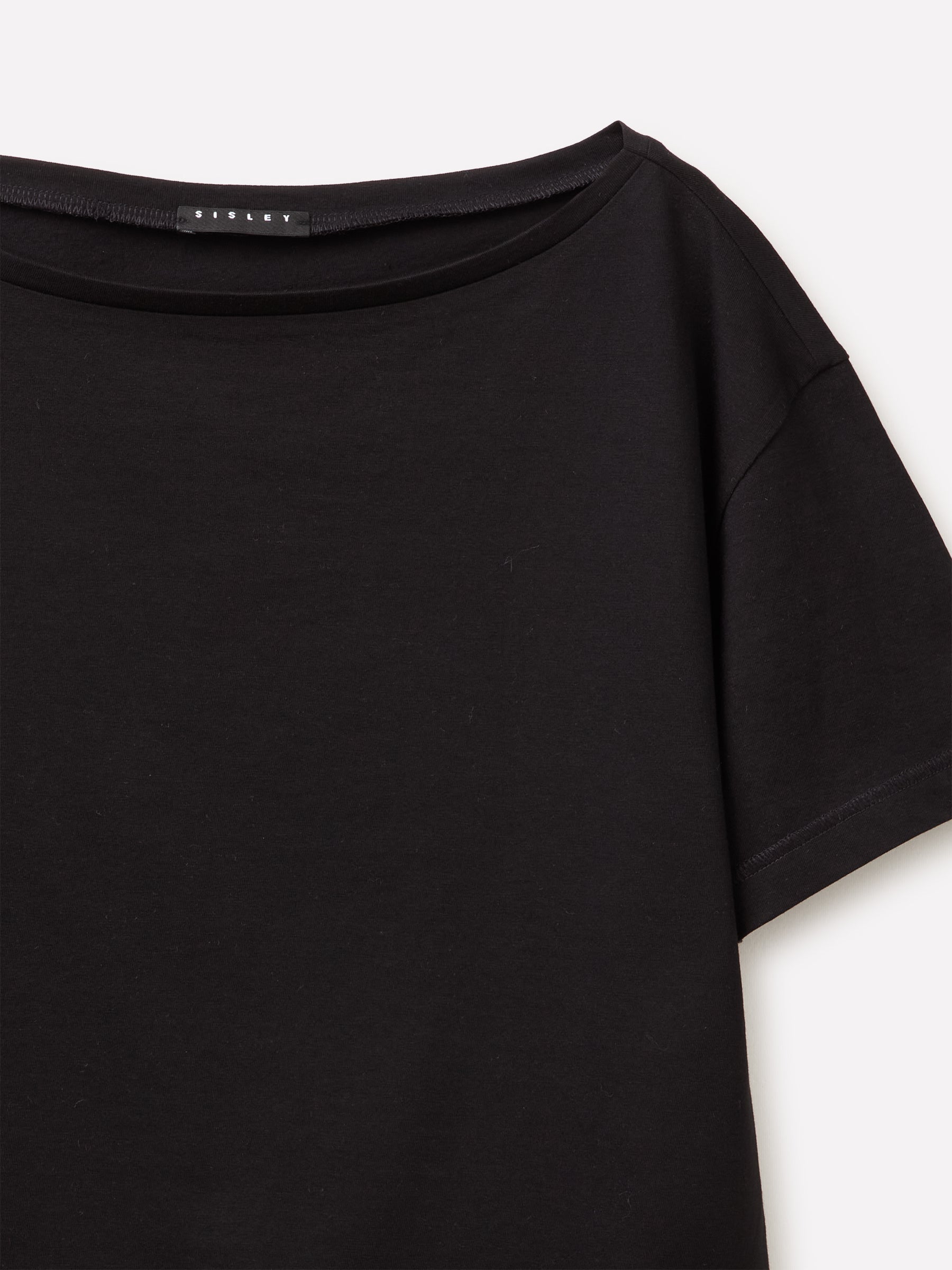 T-shirt cropped com decote à barco - ucb_image_DS1