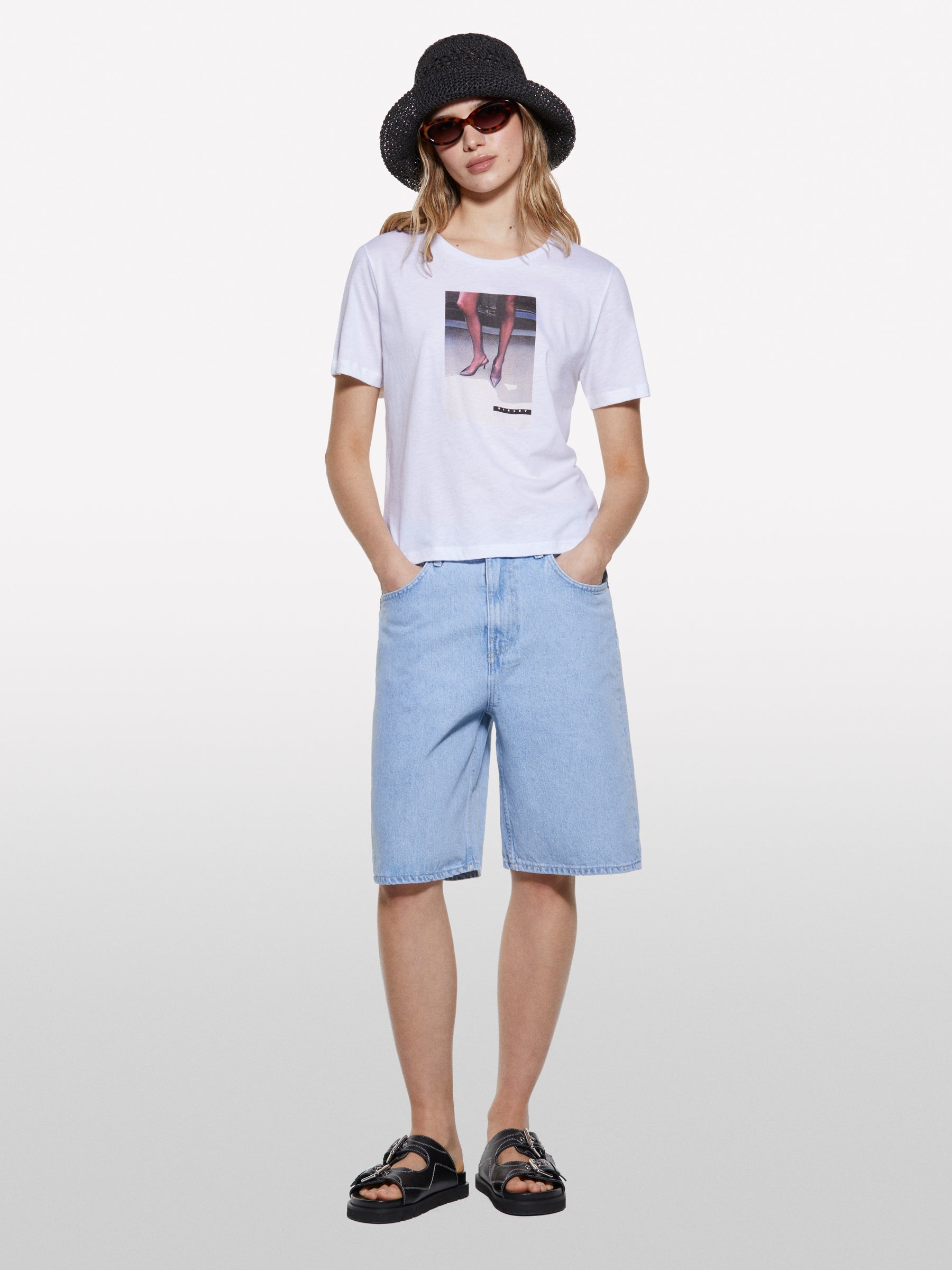 T-shirt branca com estampado fotográfico - ucb_image_F