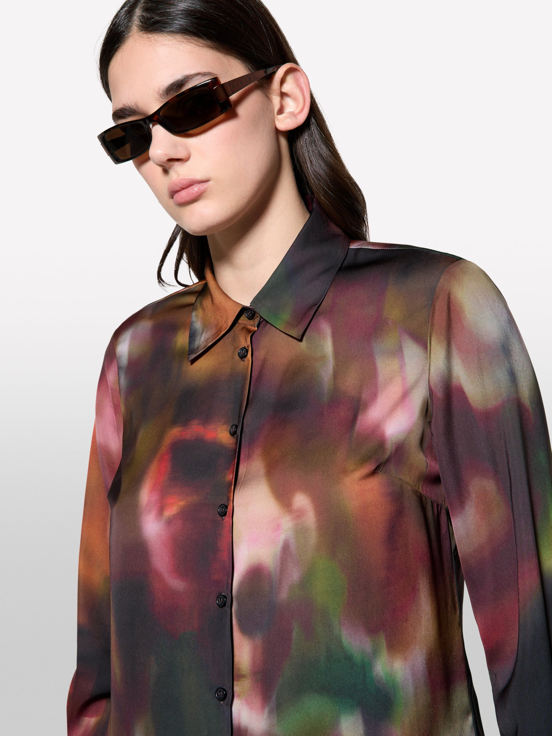 Camisa em cetim estampado - ucb_image_FY