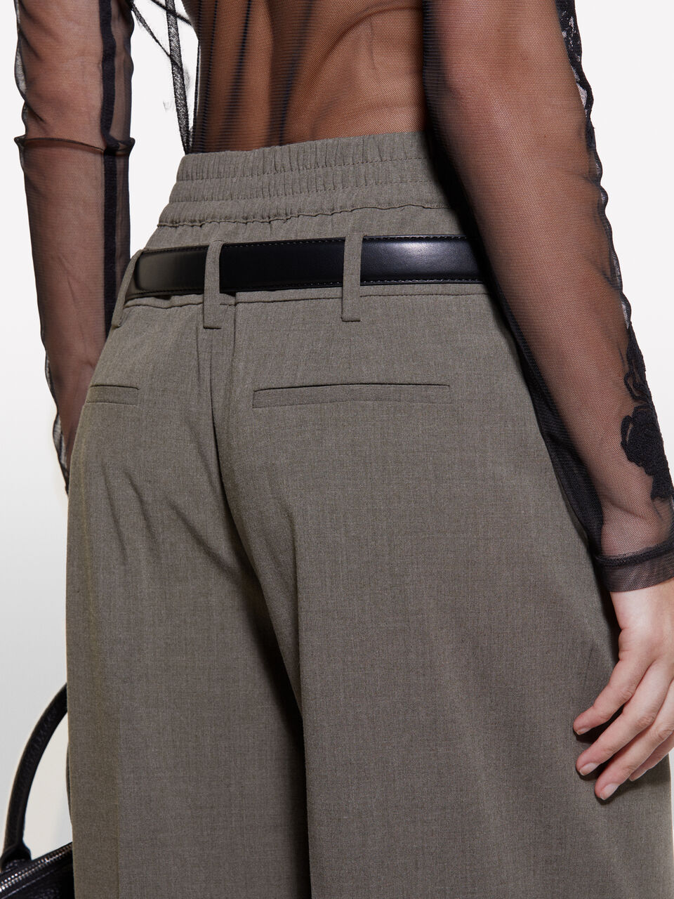 TROUSERS Damen image number null