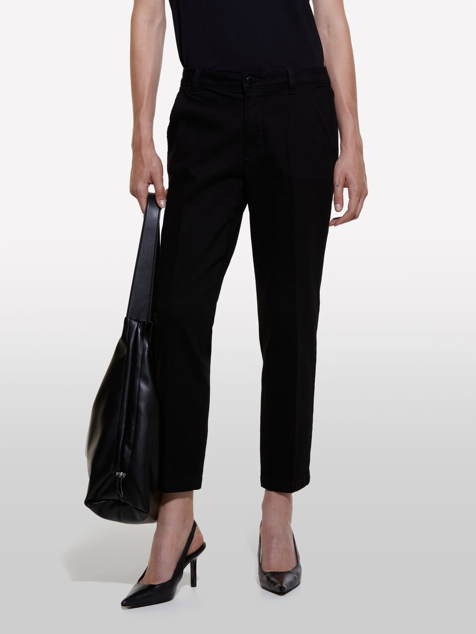 TROUSERS Damen image number null