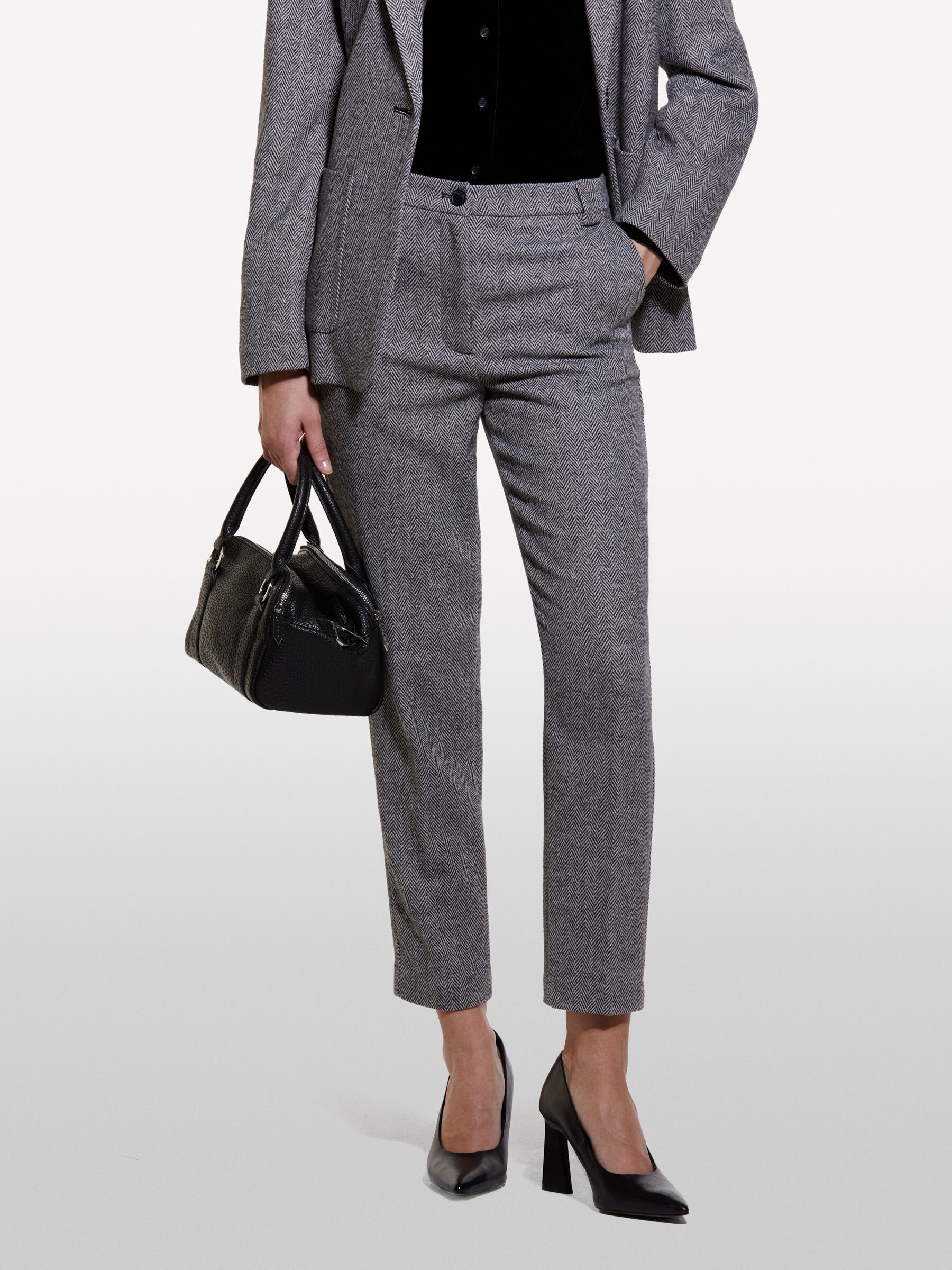 TROUSERS Damen image number null