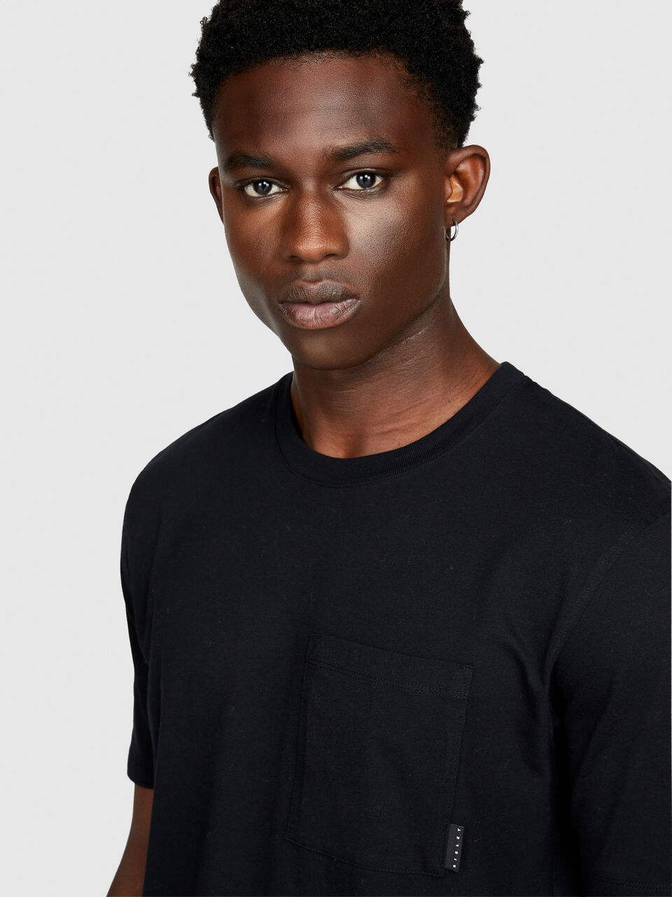 T-Shirt mit Brusttasche Herren image number null