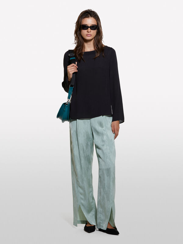 Schwarze Bluse mit U-Boot-Ausschnitt - blusen f&uuml;r damen | Sisley