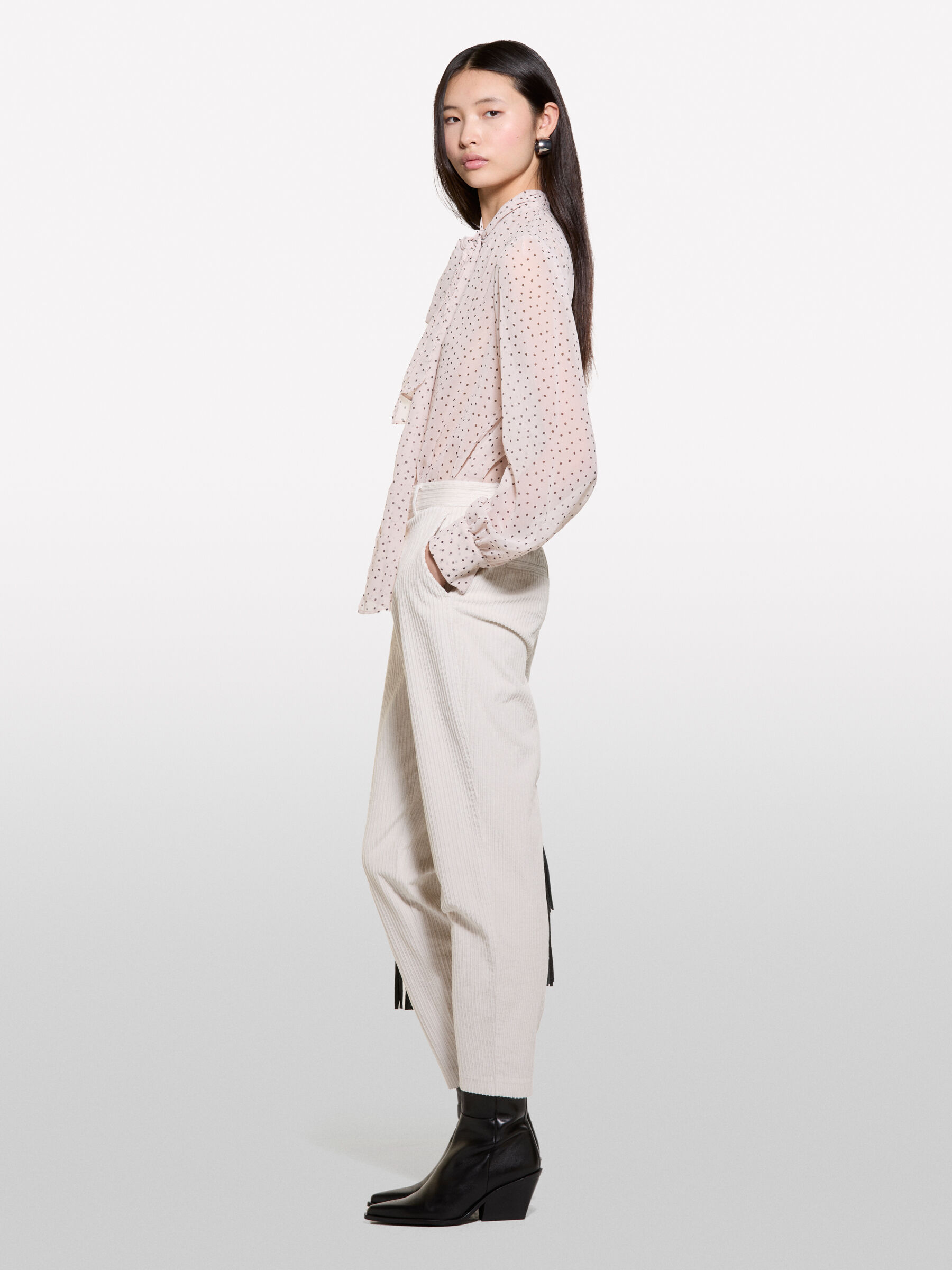 TROUSERS Damen image number null