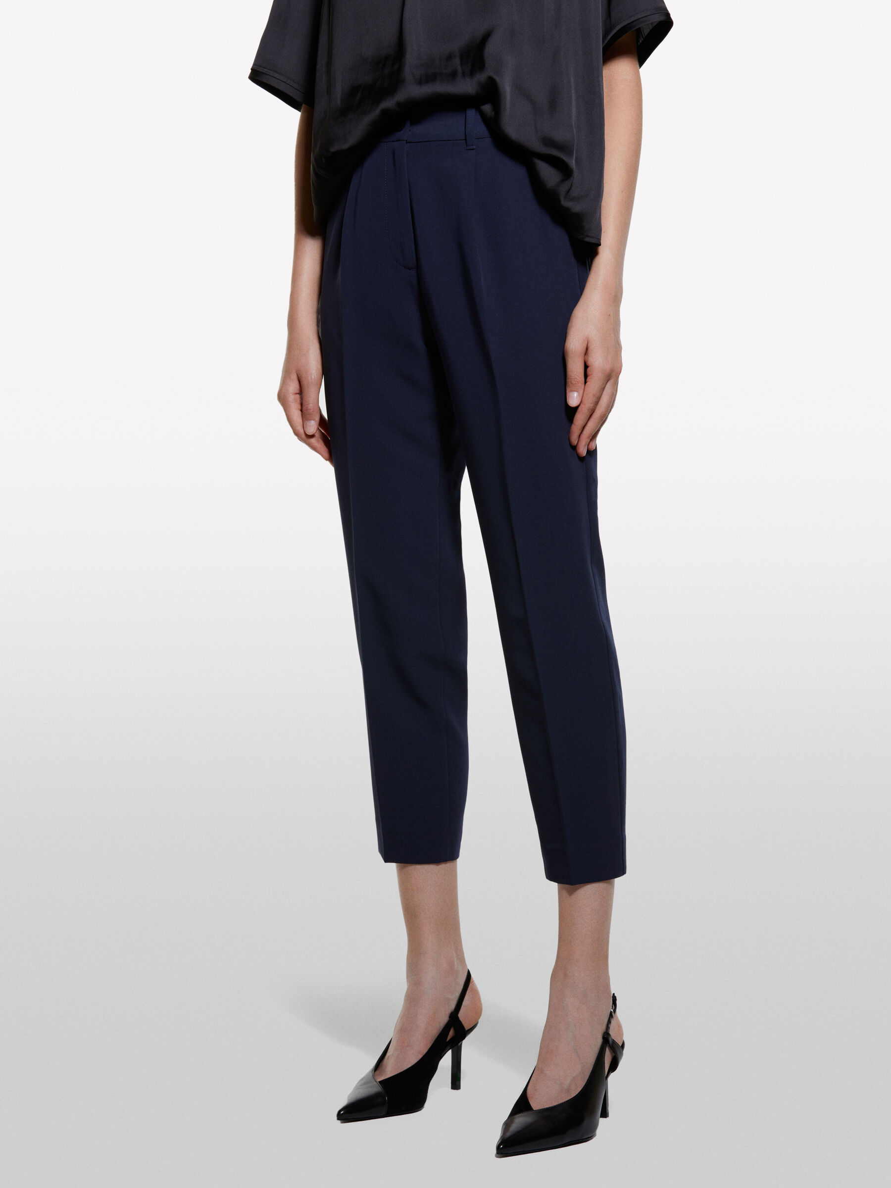 TROUSERS Damen image number null