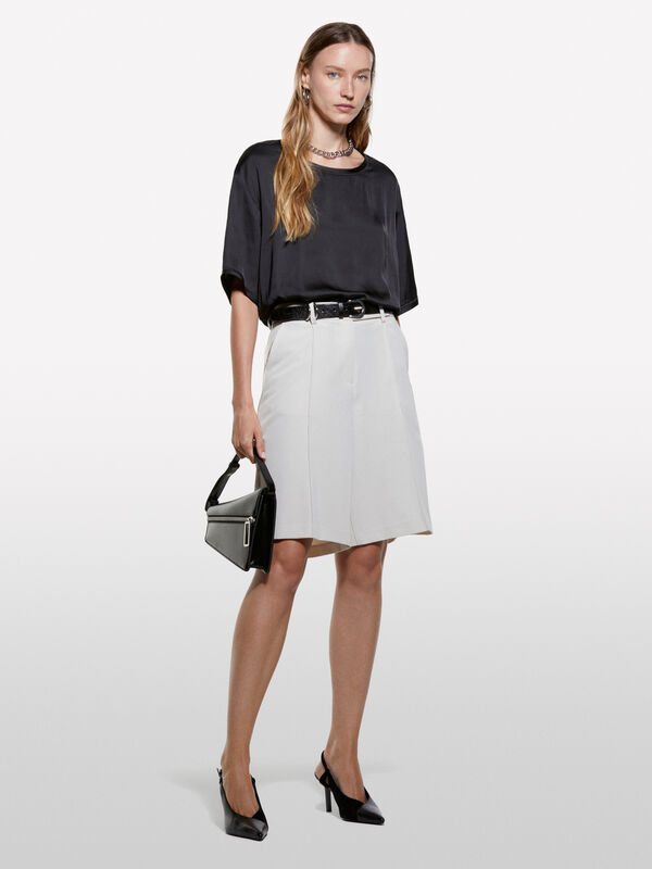 Übergroße schwarze Satinbluse - blusen für damen | Sisley
