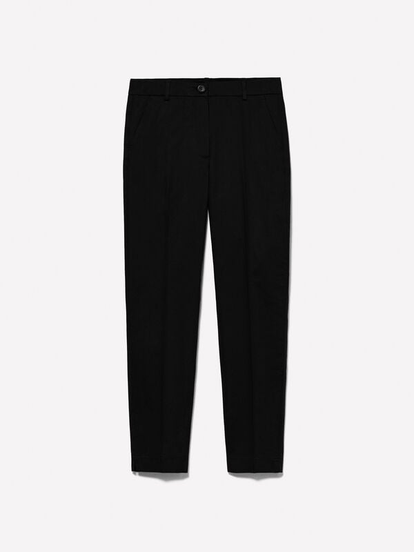 Schwarze Chinos mit normaler Passform Schwarze Chinos mit normaler Passform - regular hosen für damen | Sisley