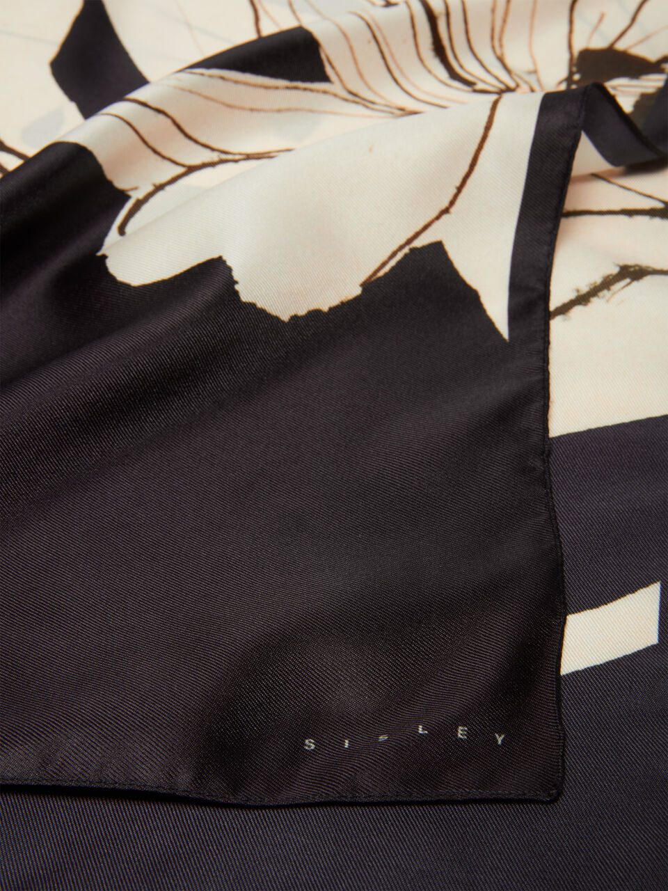 SQUARE SCARF Damen image number null