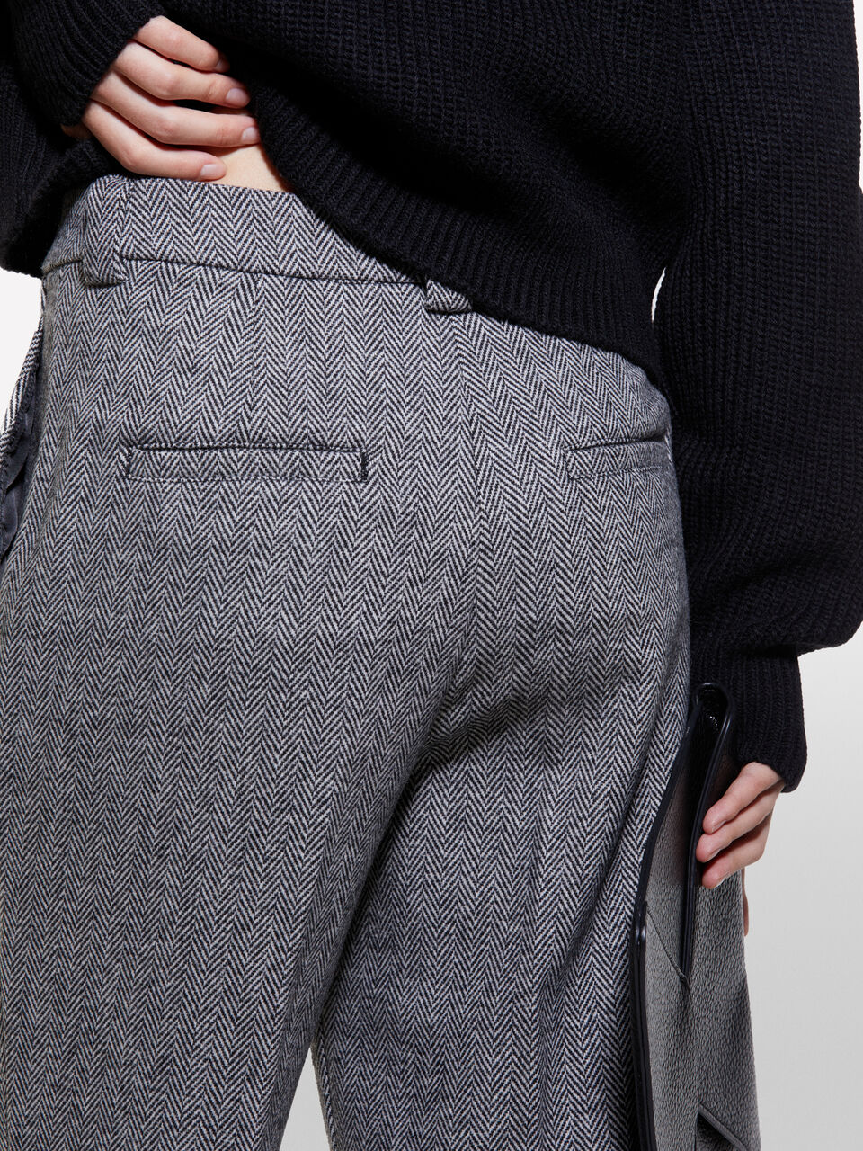 TROUSERS Damen image number null