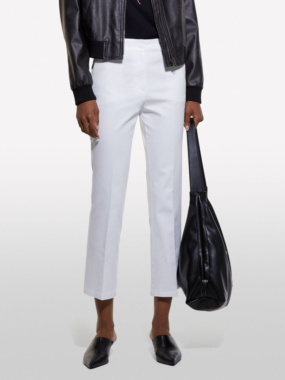 TROUSERS Damen image number null