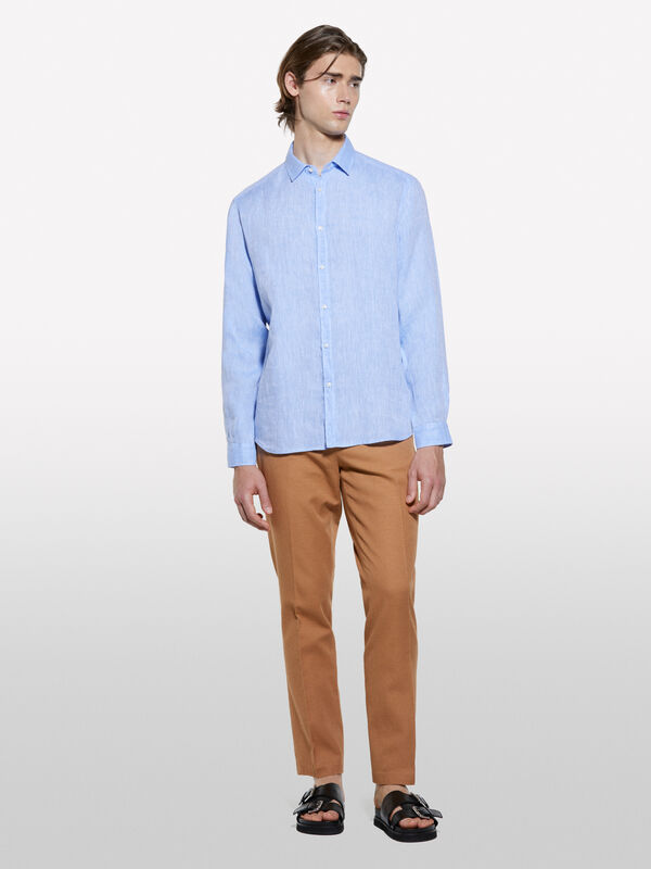 Hellblaues Hemd aus 100% Leinen Hellblaues Hemd aus 100% Leinen - regular hemden für herren | Sisley
