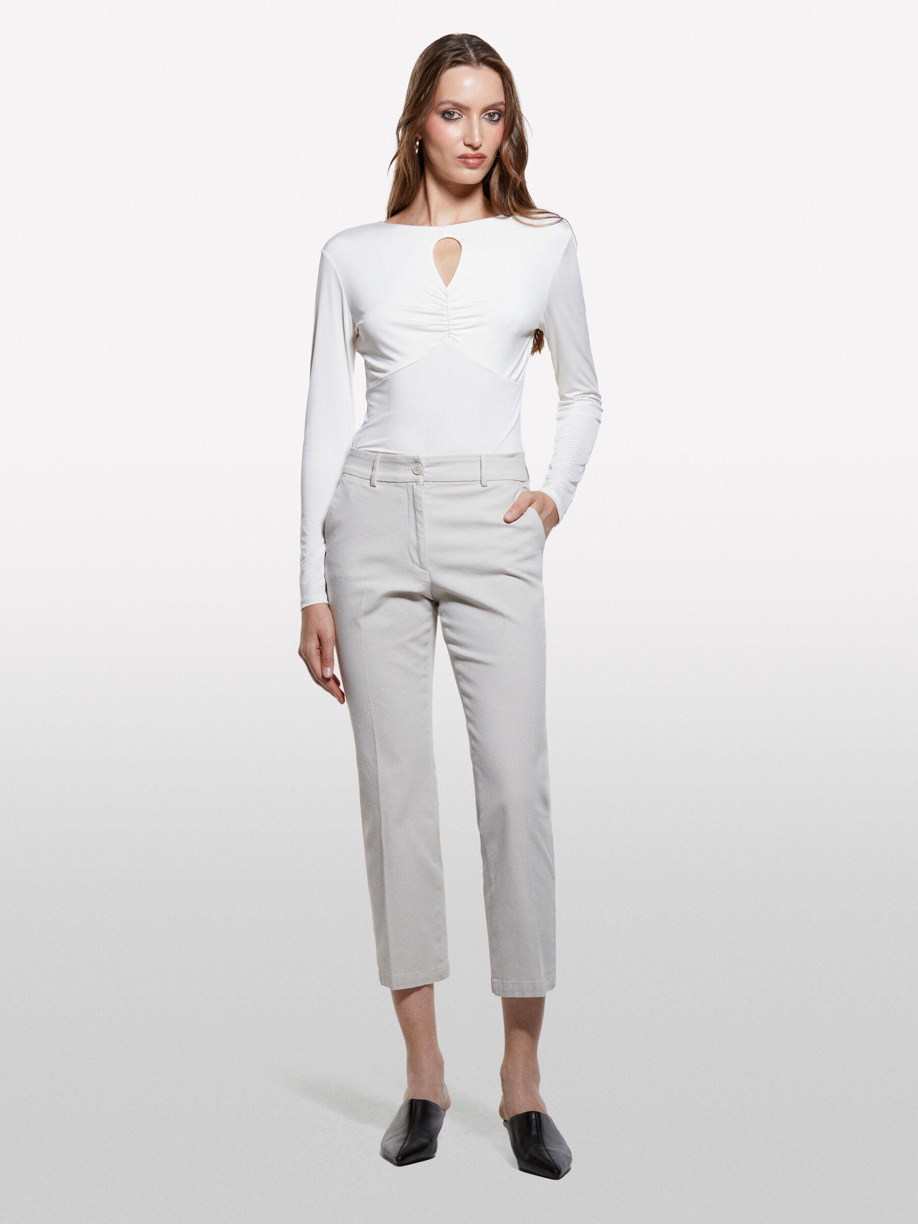TROUSERS Damen image number null