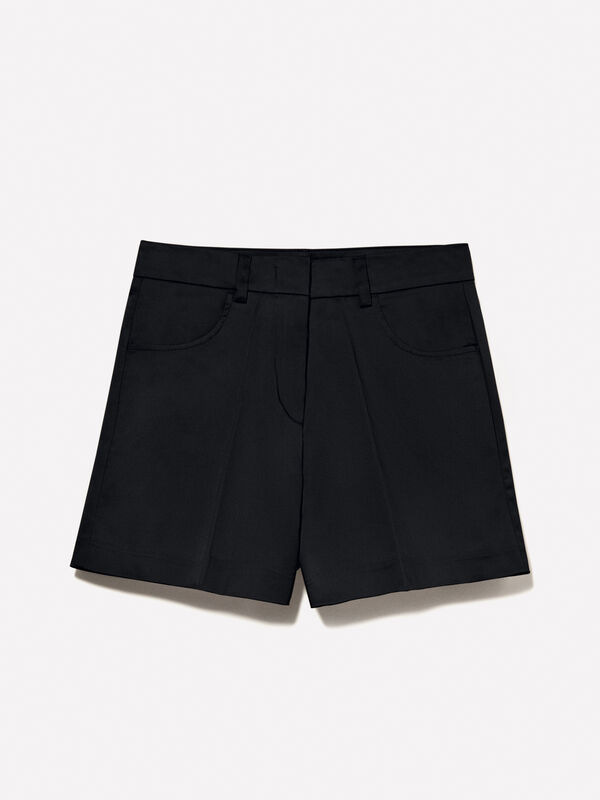 Schwarze Shorts mit hoher Taille Schwarze Shorts mit hoher Taille - shorts und kurze hosen für damen | Sisley
