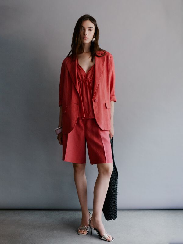 Bermuda-Rouge aus 100% Leinen Bermuda-Rouge aus 100% Leinen - shorts und kurze hosen für damen | Sisley