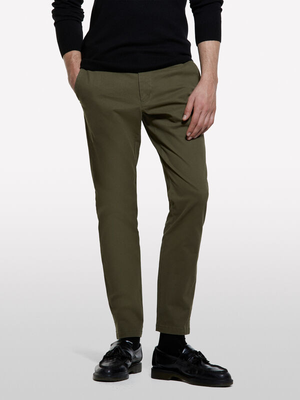 Olivgrüne Chinos - chino hosen für herren | Sisley