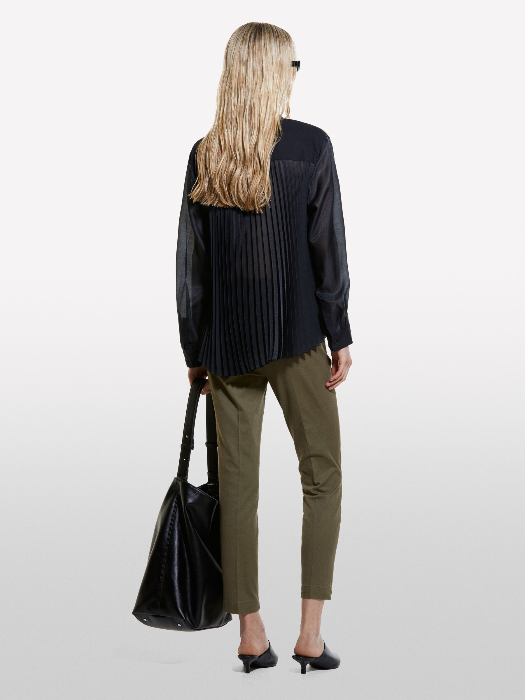 TROUSERS Damen image number null