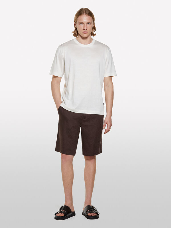 Cremeweißes T-Shirt mit normaler Passform - kurzärmeliges t-shirt für herren | Sisley