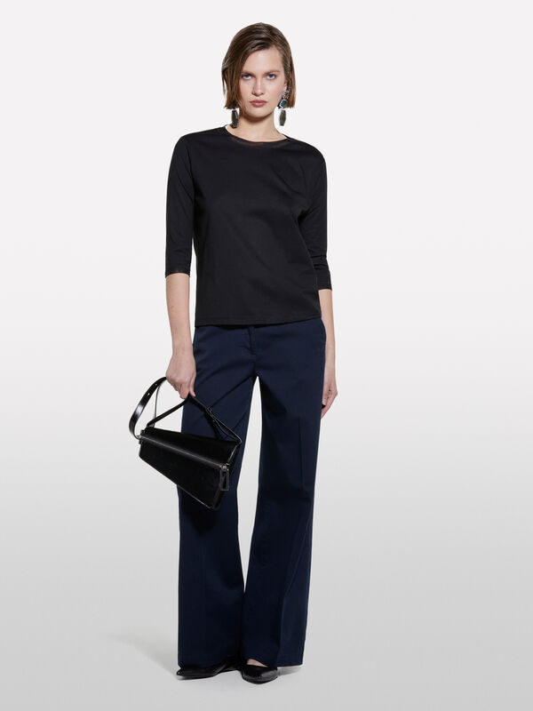 Schwarzes T-Shirt mit Tülleinsatz Schwarzes T-Shirt mit Tülleinsatz - langärmeliges t-shirt für damen | Sisley