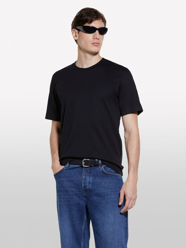 T-Shirt regular fit in Schwarz - kurzärmeliges t-shirt für herren | Sisley