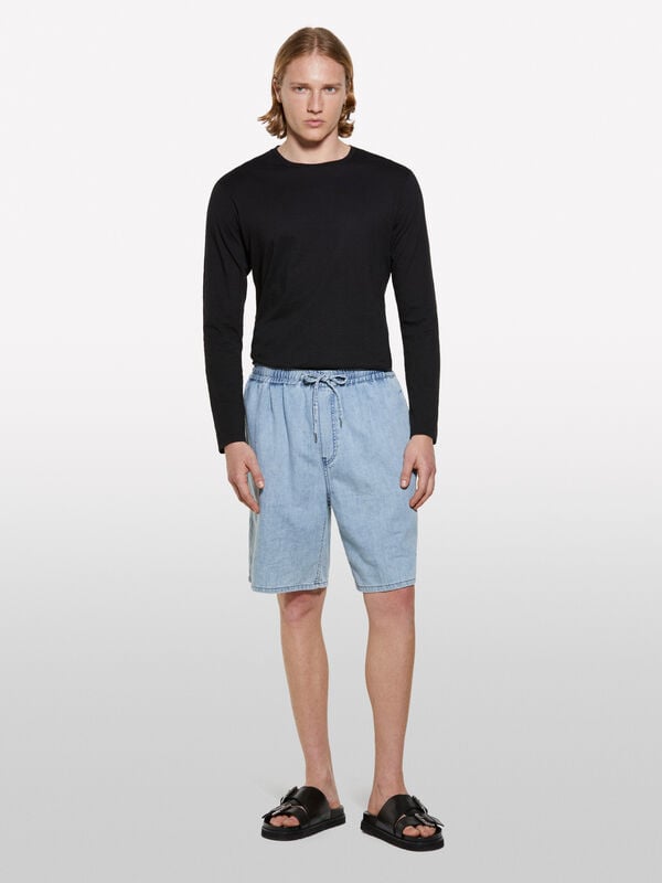 Langärmeliges T-Shirt slim fit in Schwarz - langärmeliges t-shirt für herren | Sisley