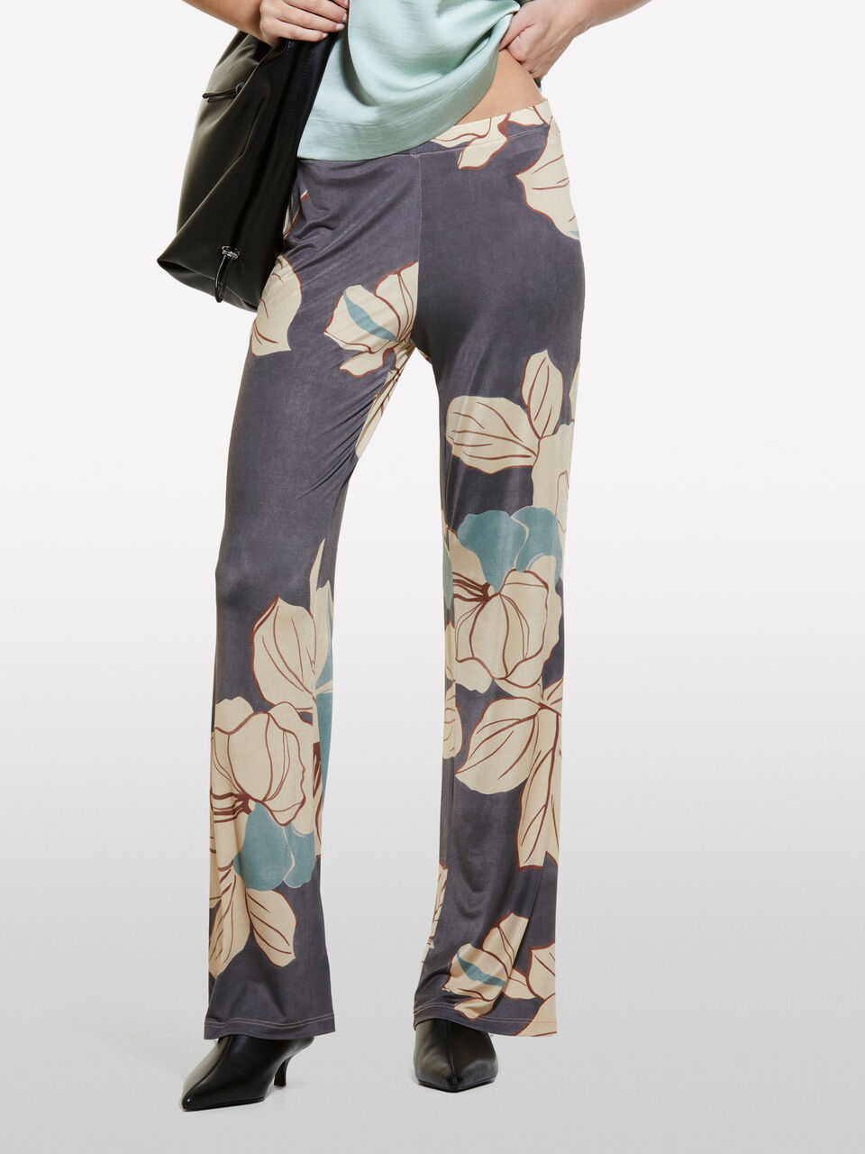 TROUSERS Damen image number null