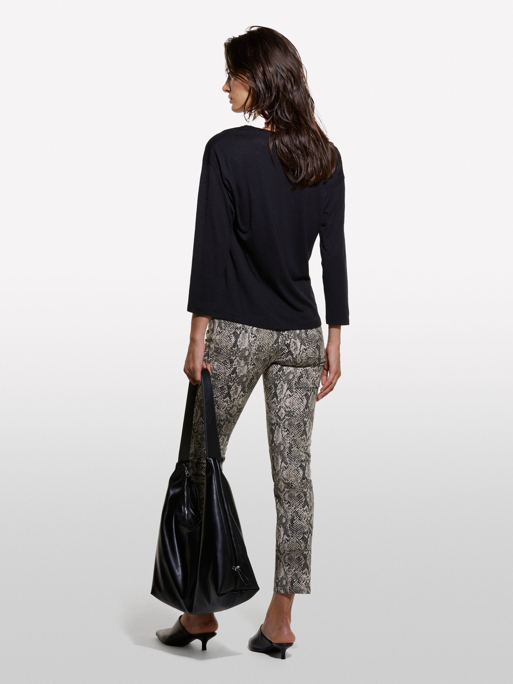 T-SHIRT Damen image number null