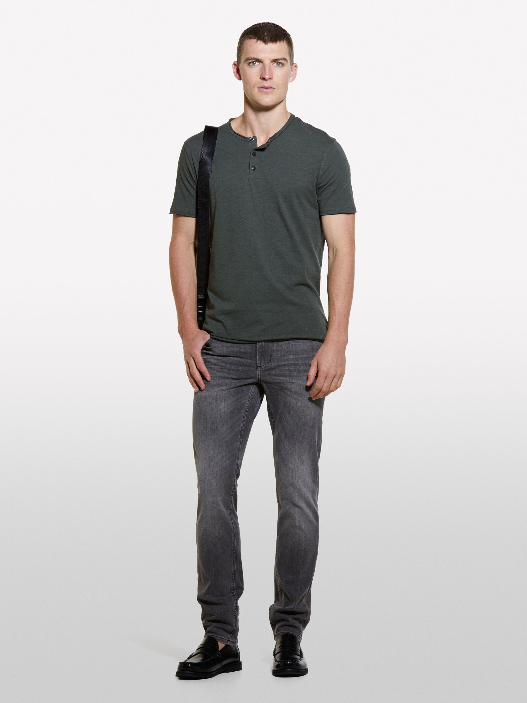 Dunkelgraue Jeans Helsinki skinny fit Dunkelgrau Sisley