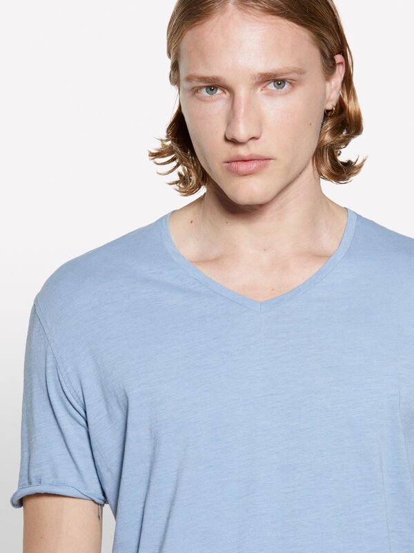 Hellblaues Slim-Fit-T-Shirt - kurzärmeliges t-shirt für herren | Sisley