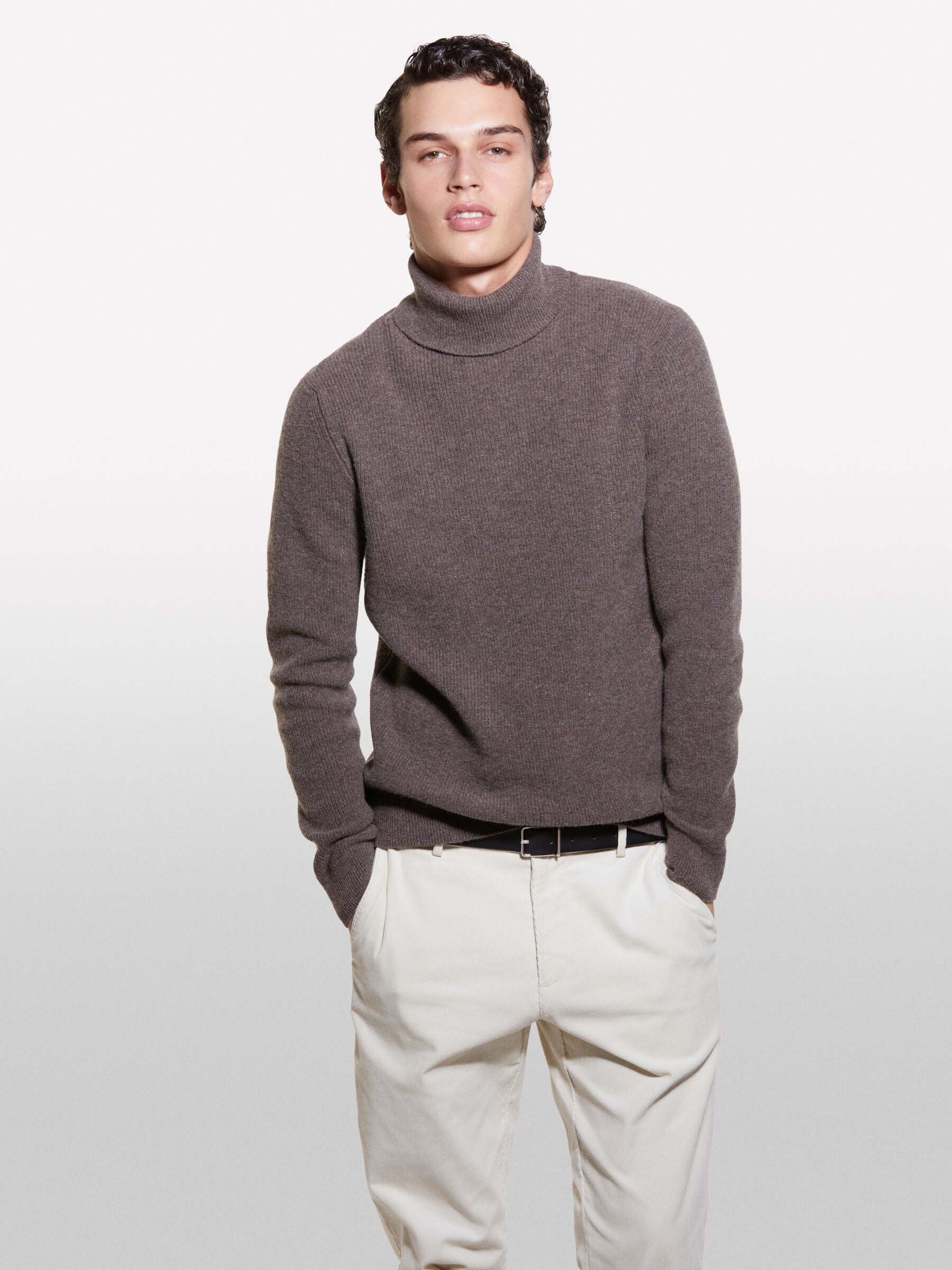 TURTLE NECK SWEATER Herren image number null