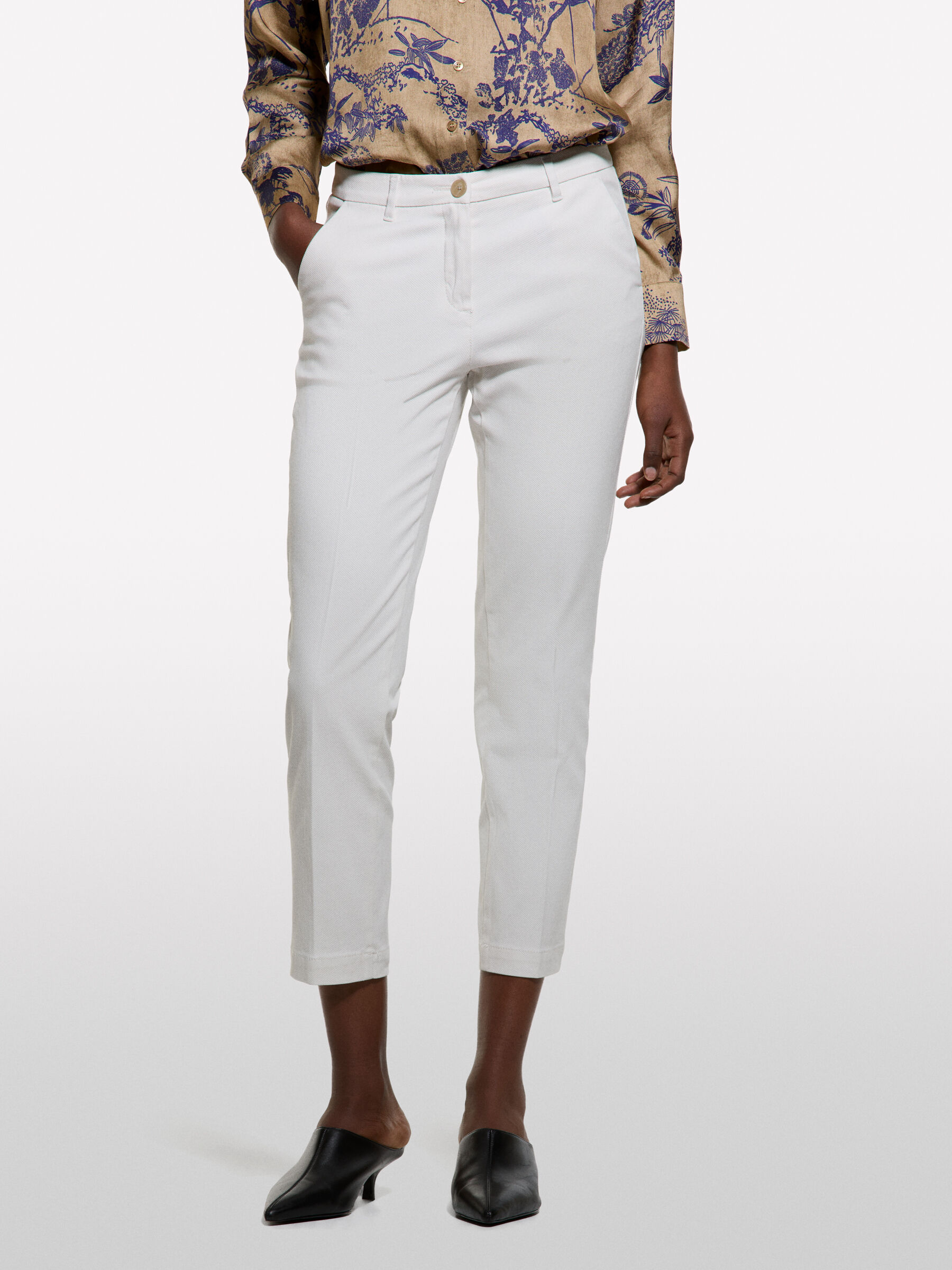 TROUSERS Damen image number null
