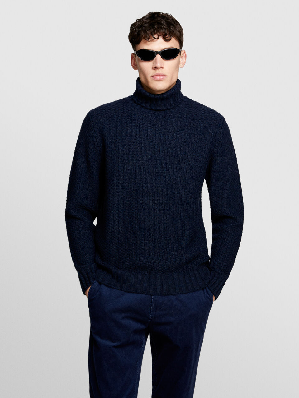 TURTLE NECK SWEATER Herren image number null