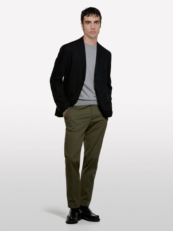 Grauer Pullover mit Rundhalsausschnitt - rundhalspullover f&uuml;r herren | Sisley