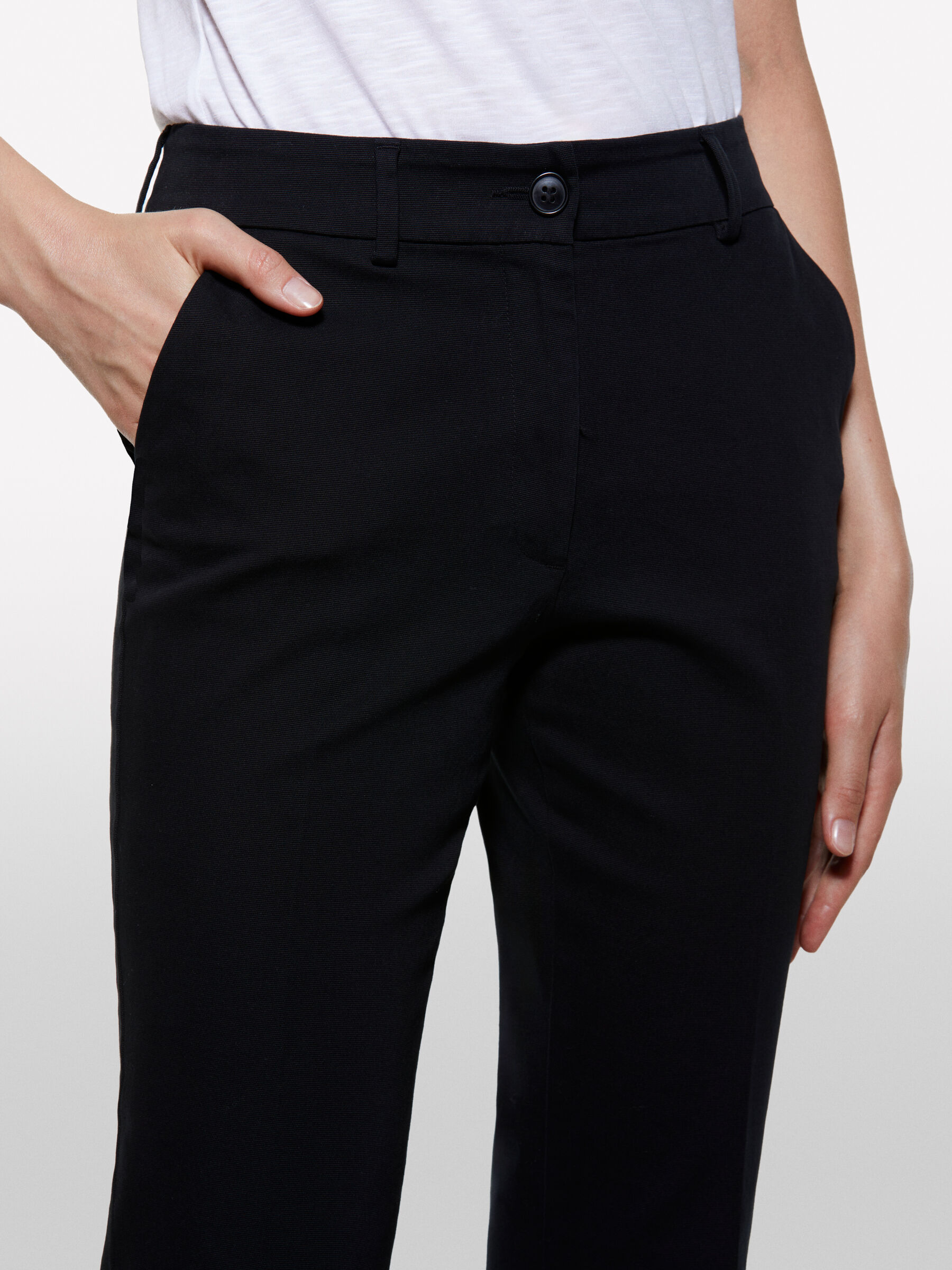 TROUSERS Damen image number null