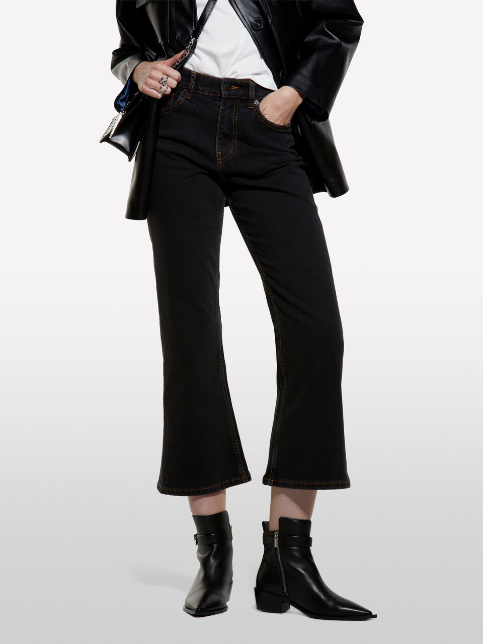 TROUSERS Damen image number null