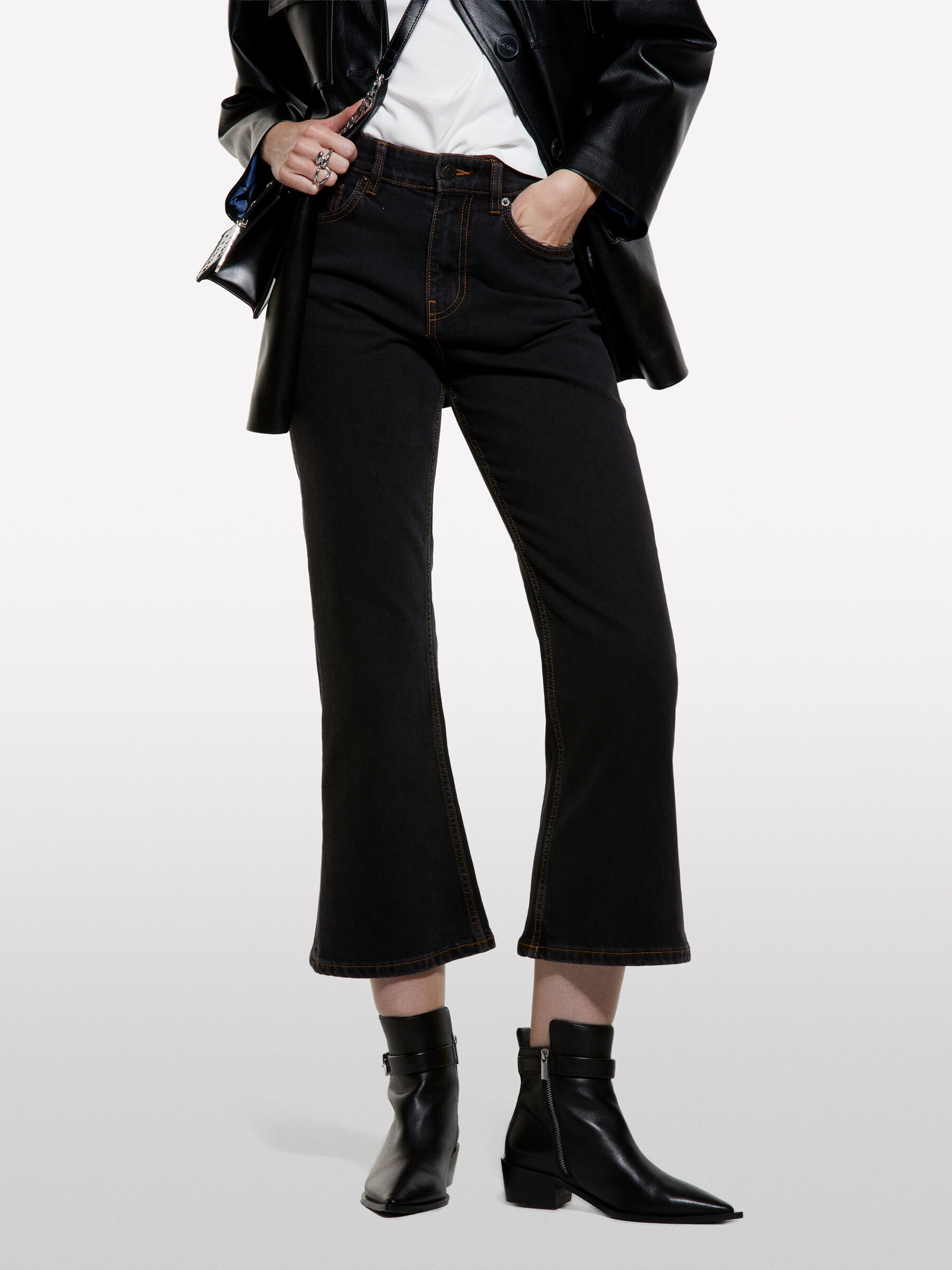 TROUSERS Damen image number null