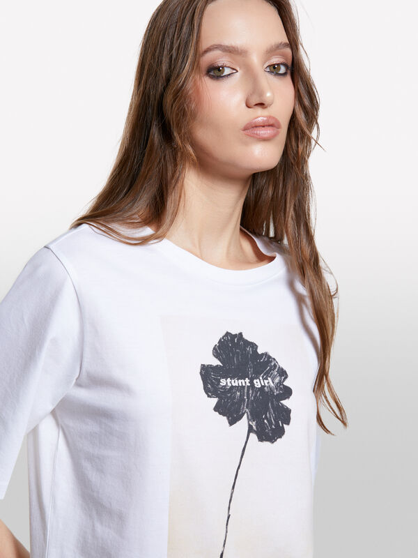 Weißes T-Shirt mit Blumendruck Weißes T-Shirt mit Blumendruck - kurzärmeliges t-shirt für damen | Sisley