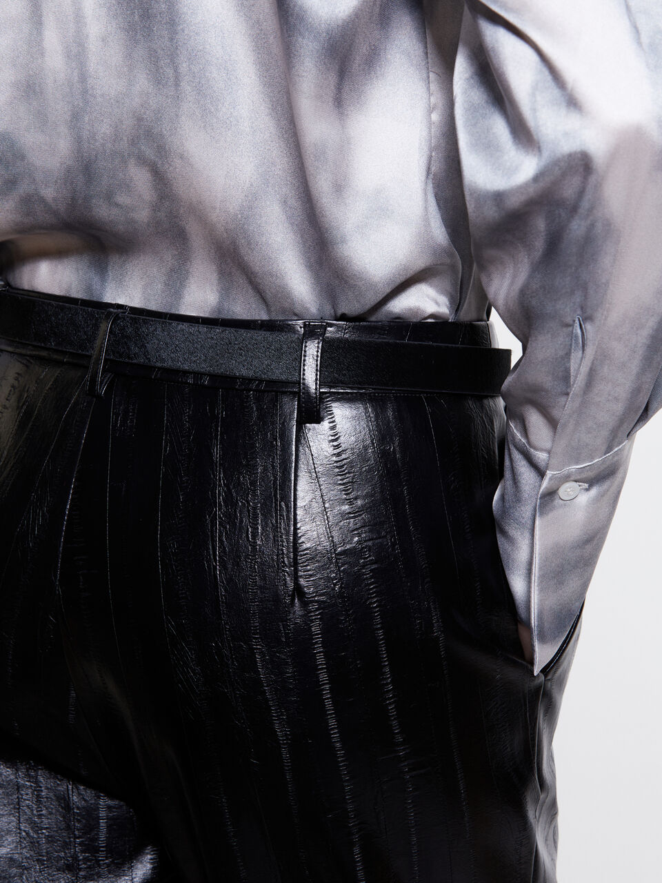 TROUSERS Damen image number null