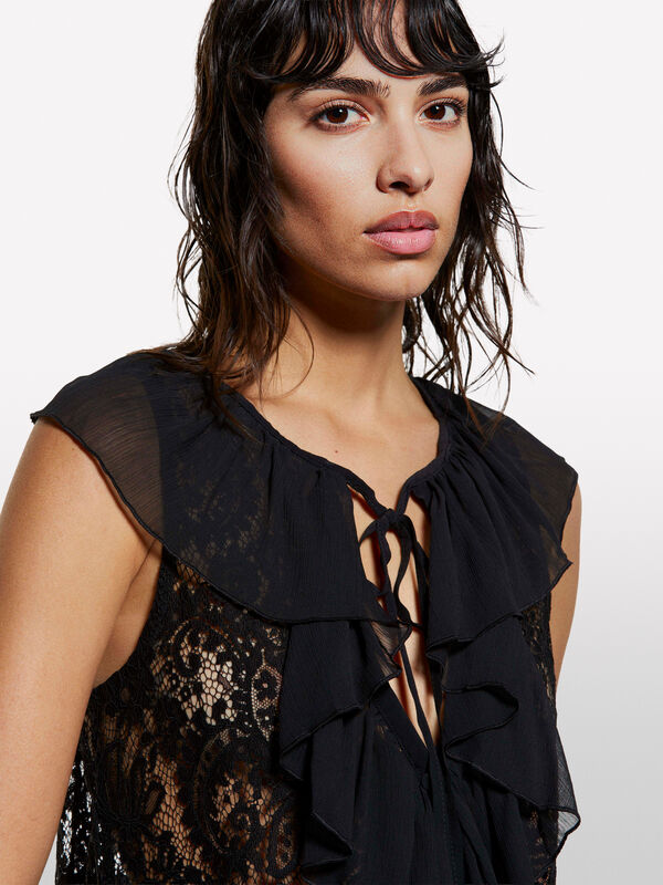 Schwarzes Spitzentop mit Jabot - top für damen | Sisley