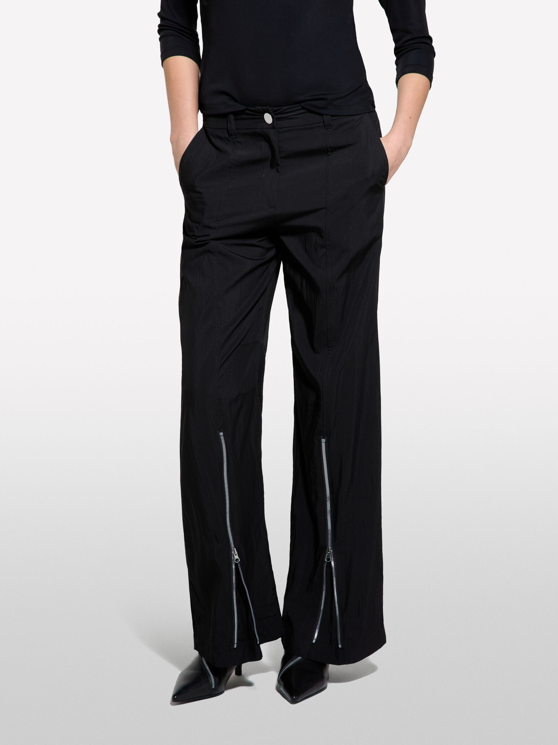 TROUSERS Damen image number null