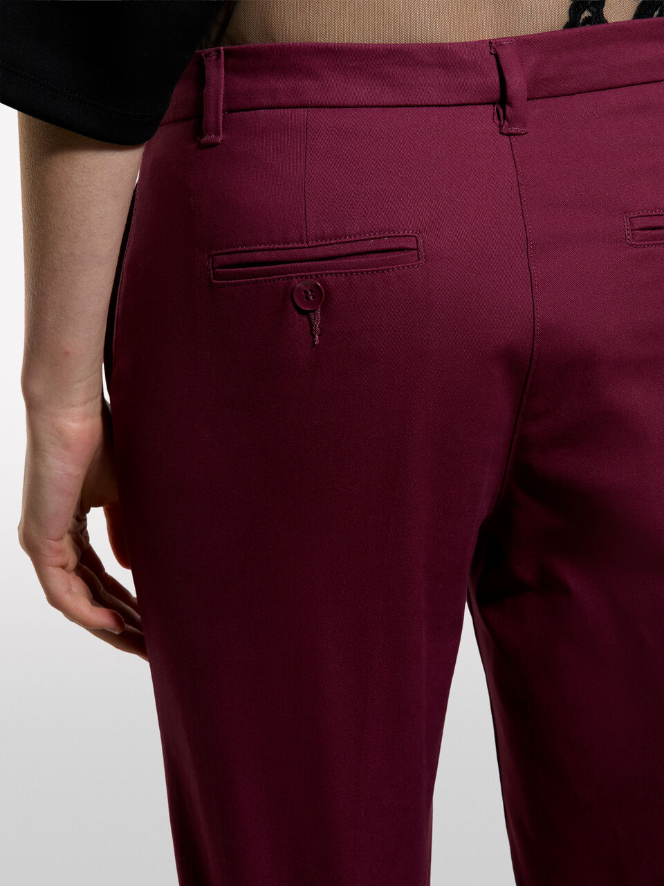 TROUSERS Damen image number null