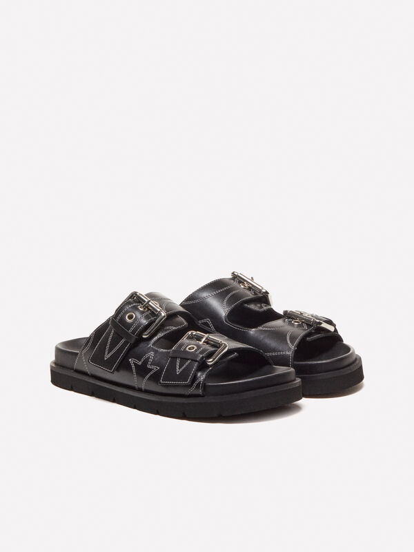 Schwarze Lederpantoffeln mit Nähten - sandalen und pantoffel für damen | Sisley