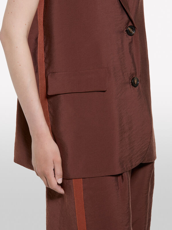 Dunkelbraune Weste mit Knittereffekt - westen und pullunder für damen | Sisley