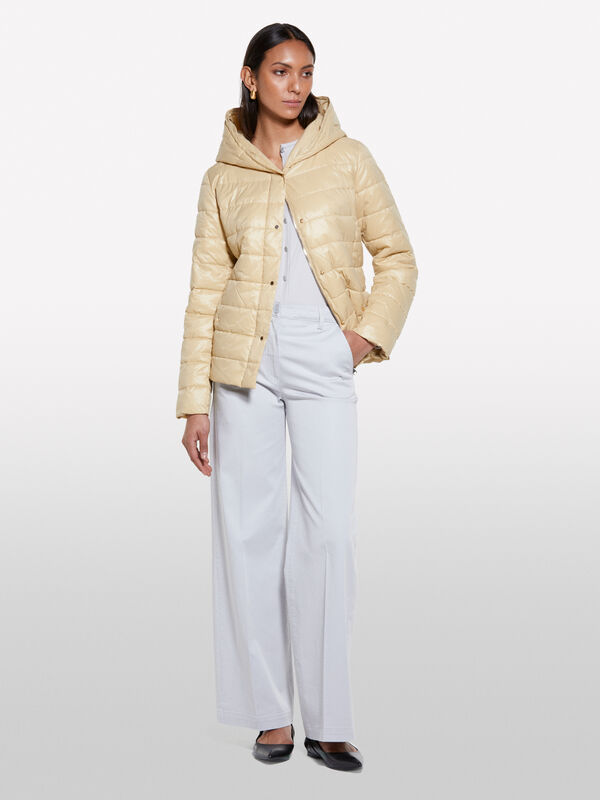 Wattierte Jacke in Beige mit Schärpe - daunenjacken und wattierte jacken für damen | Sisley